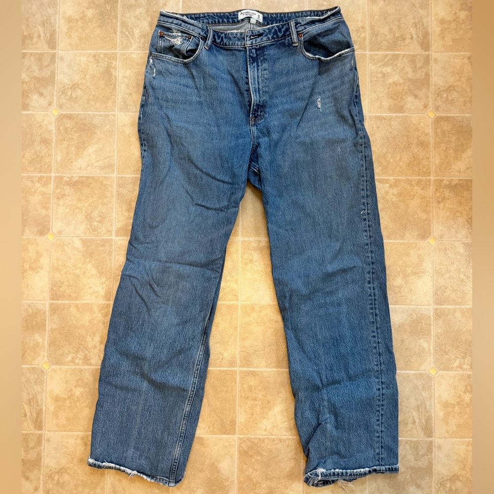 Abercrombie & Fitch Relaxed Blue Jeans